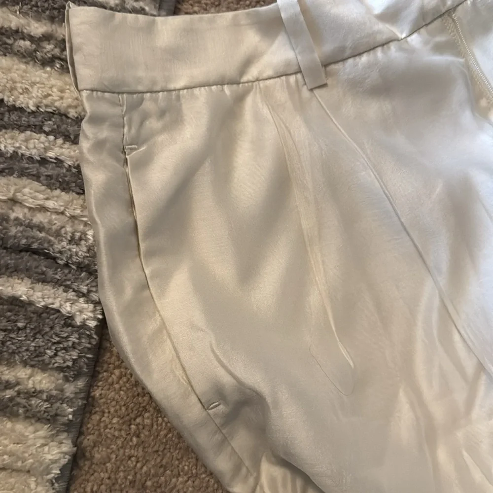 Women’s H&M sheer beige trouser pants - Picture 5 of 8